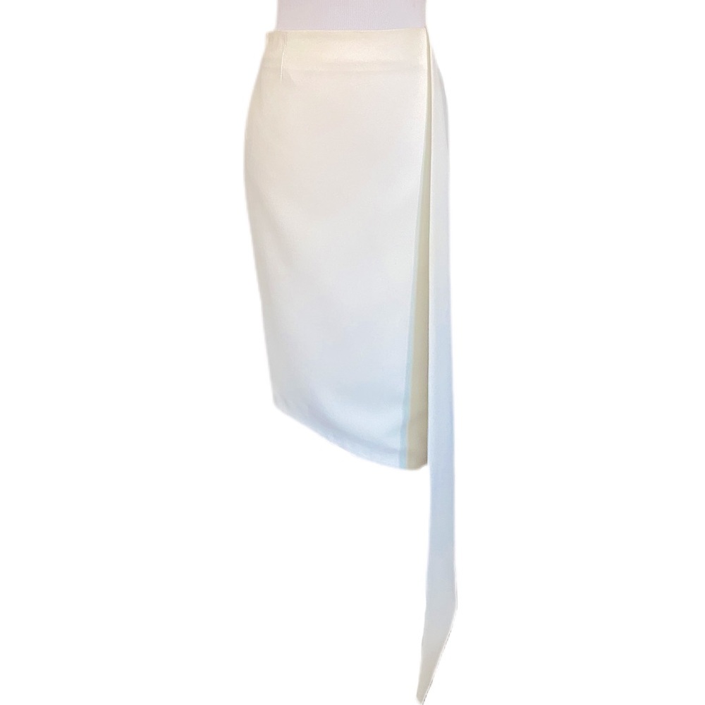 Nicholas
Asymmetric Fold Crepe Skirt